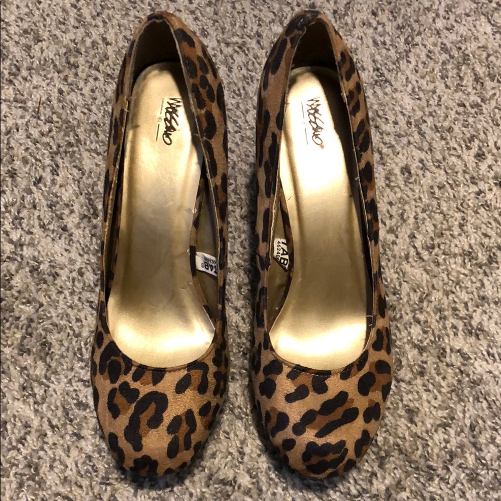 Mossimo Supply Co. Brown Heels with Classic Leopard Design